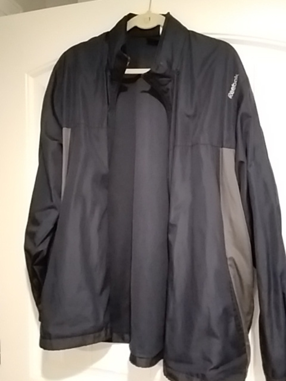 Reebok Black Lightweight Men's Jacket with Gray Side Panels